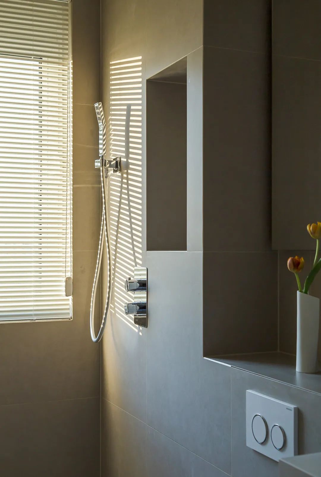 119㎡现代住宅，黑白硬朗，静谧生活