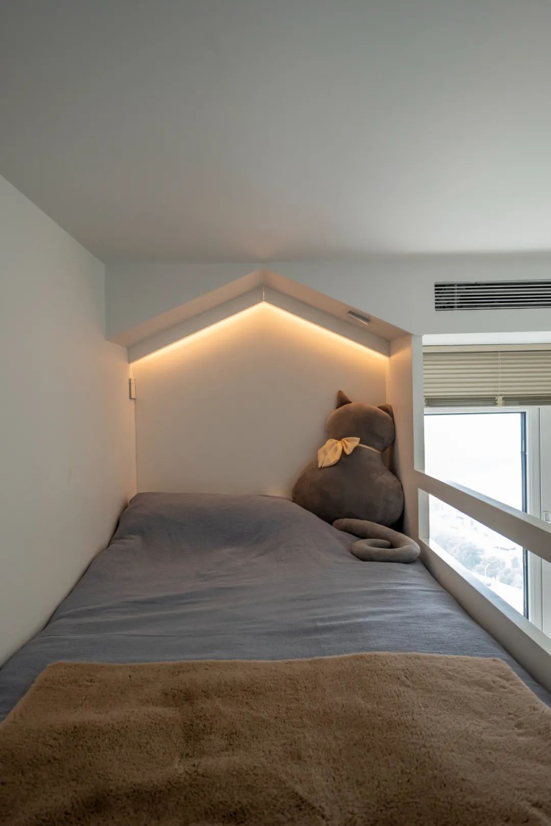 100㎡住一狗二猫三人，设计让她家充满爱的温度。