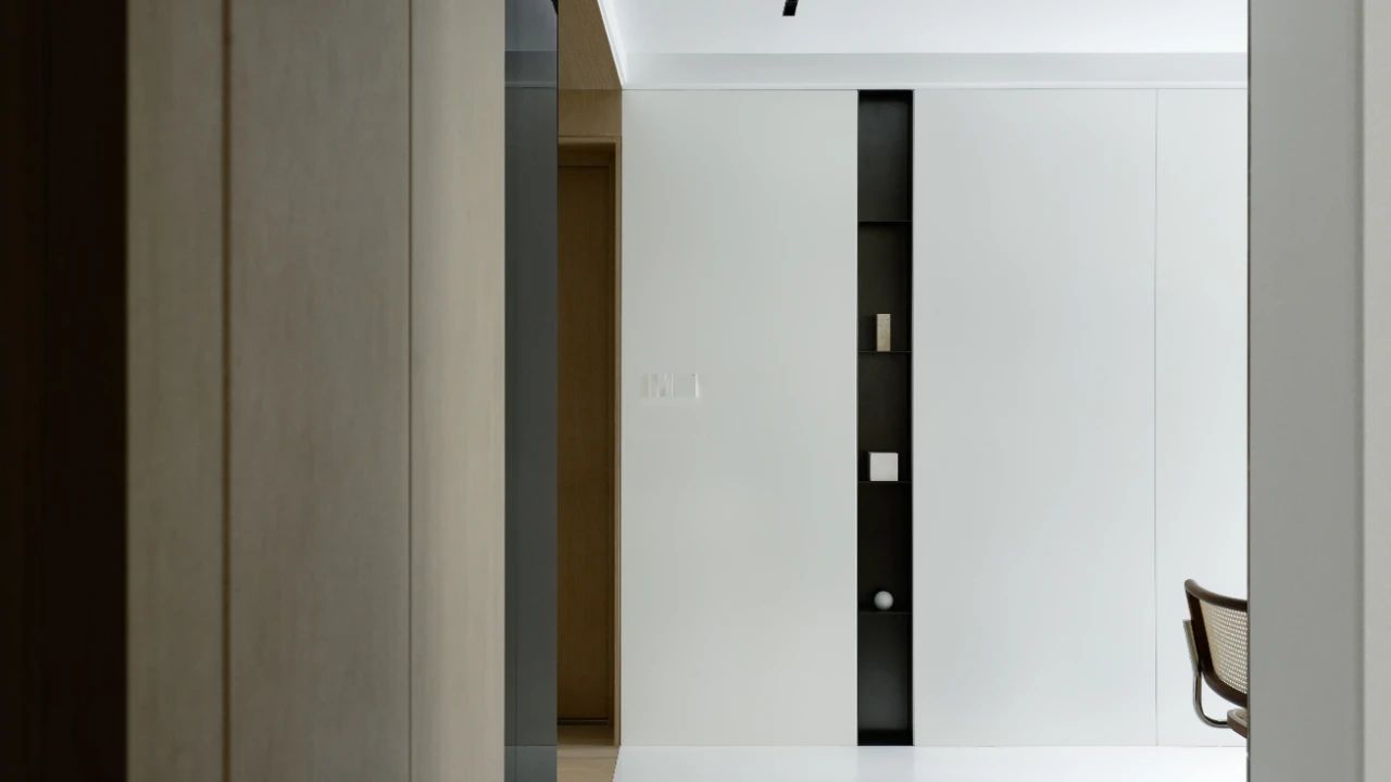 168㎡黑白木质空间，纯净与心安才是家的模样。