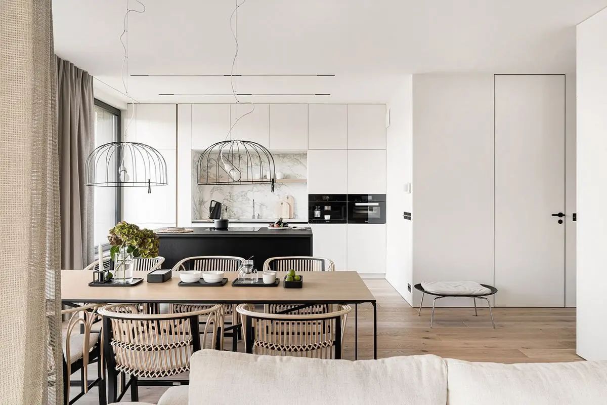 简雅而素淡的现代公寓