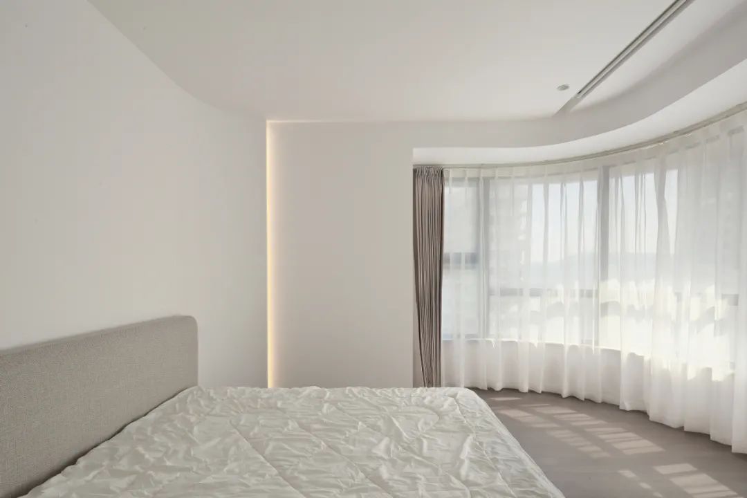 140㎡简约质朴风格，让建筑和生活回归简单随性的状态