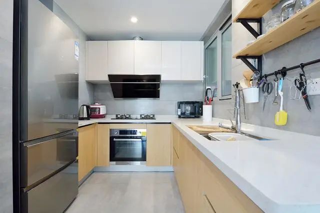 原木简约北欧三居室，全屋不吊顶，同样很时尚