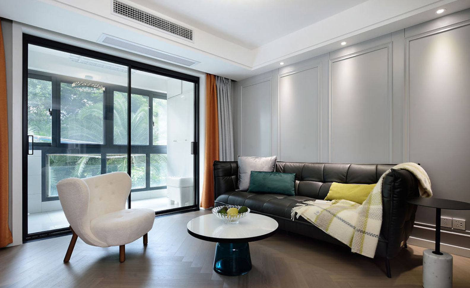 这应该是最干净的简美风，全屋都透着烟火气，简单不失温馨