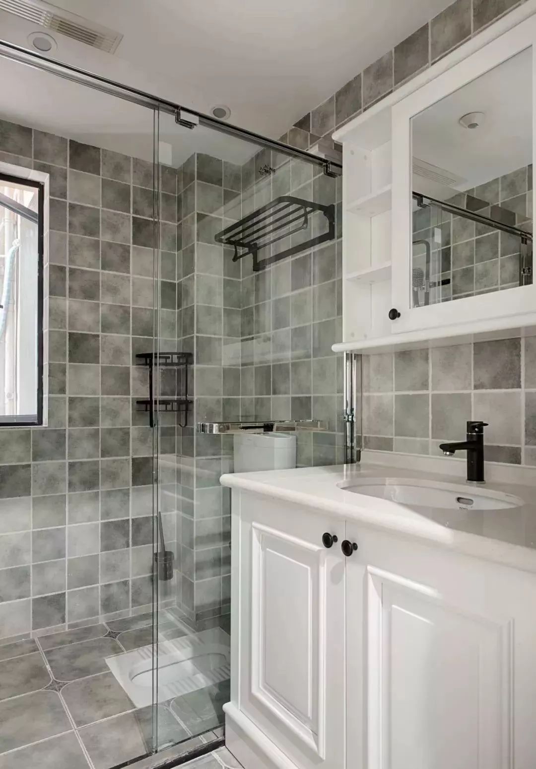 89平北欧风三居室，阳台变身工作区，简洁大方又舒适！