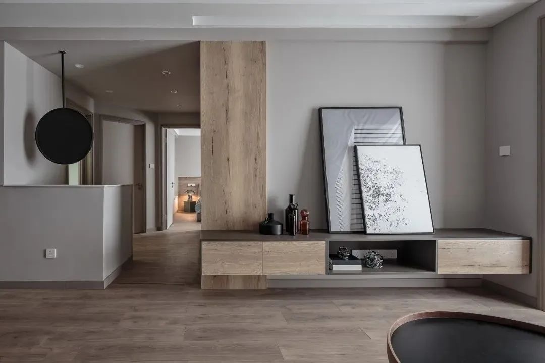87平混搭风小户型，主卧改出衣帽间，1㎡都没浪费！