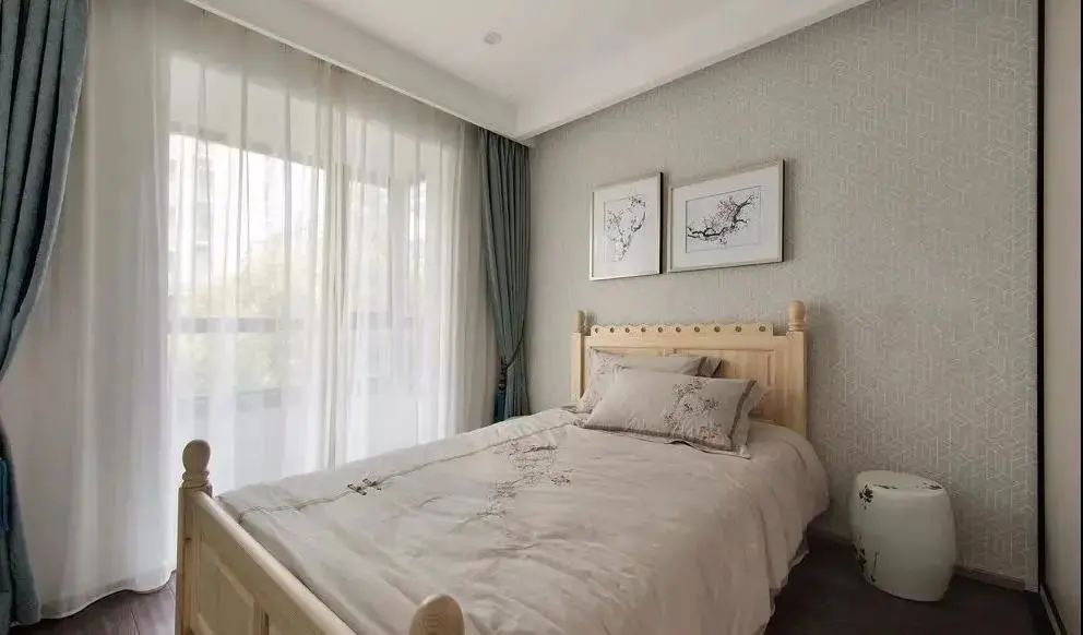 141㎡淡雅新中式，一副娉婷婉约的风姿，一张娇艳俏丽的容貌