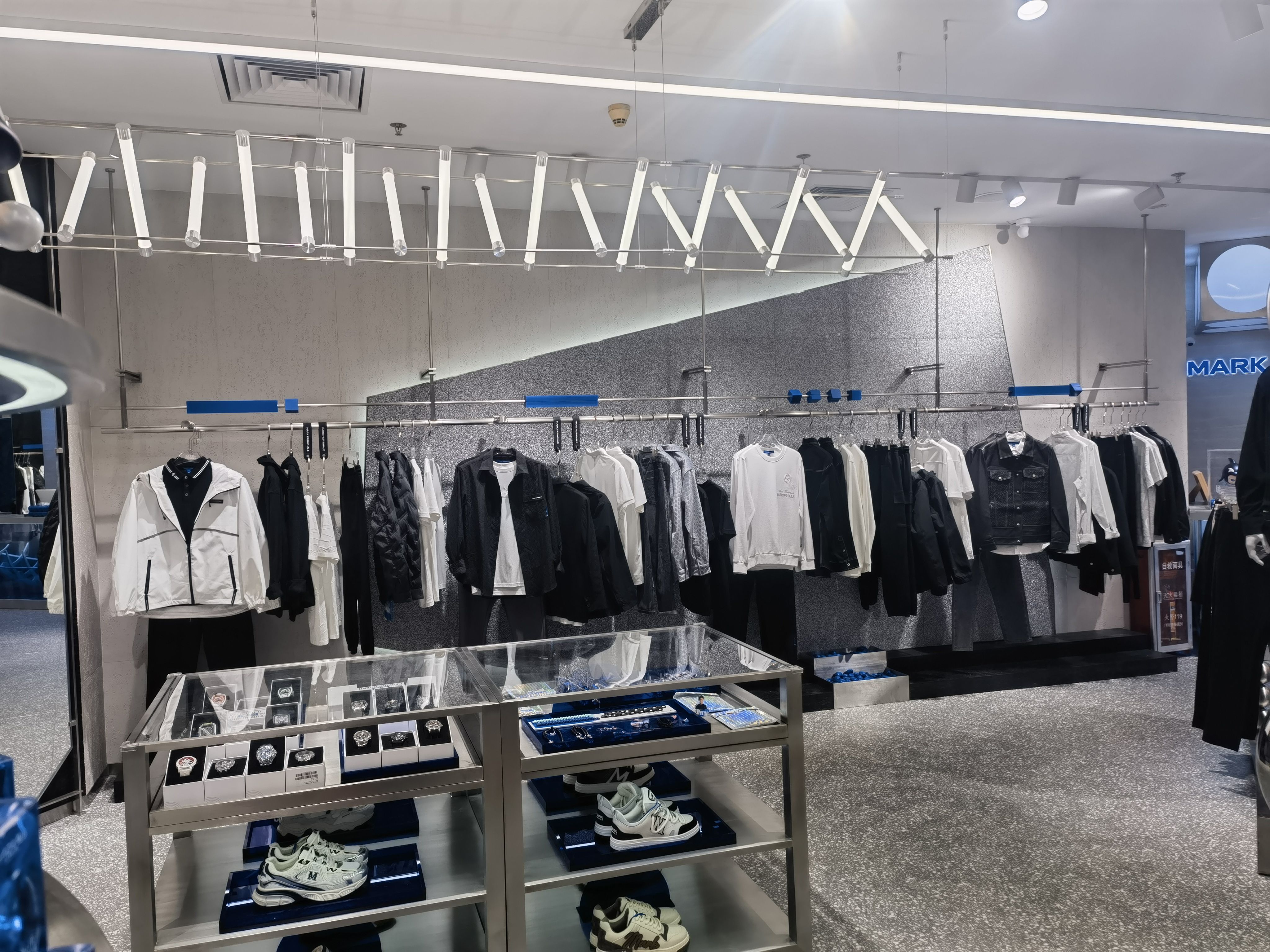 深圳福田区下沙kk one马克华菲店铺