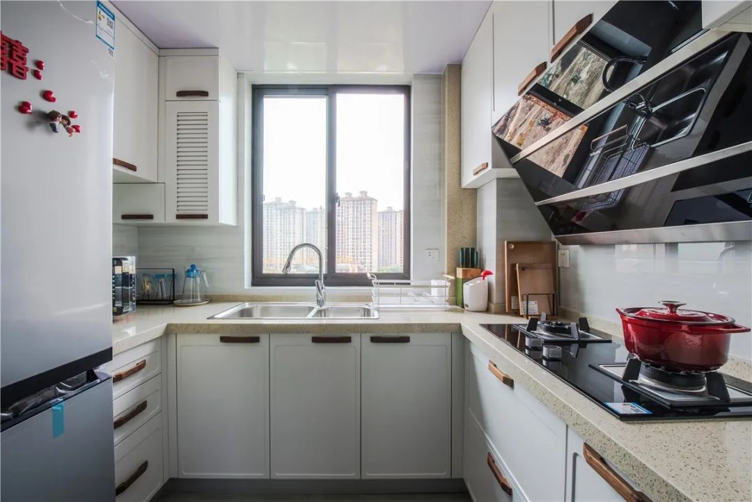 小户型必看！85㎡现代简约两居，这样设计好温馨