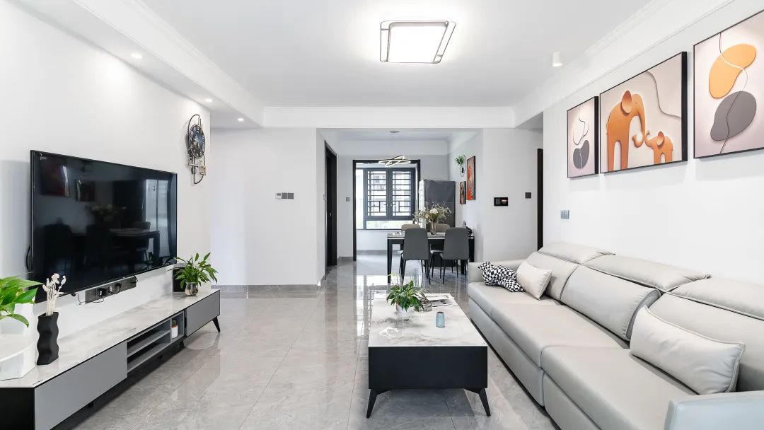 146㎡现代风格：三大阳台合理利用，简练舒适新家！