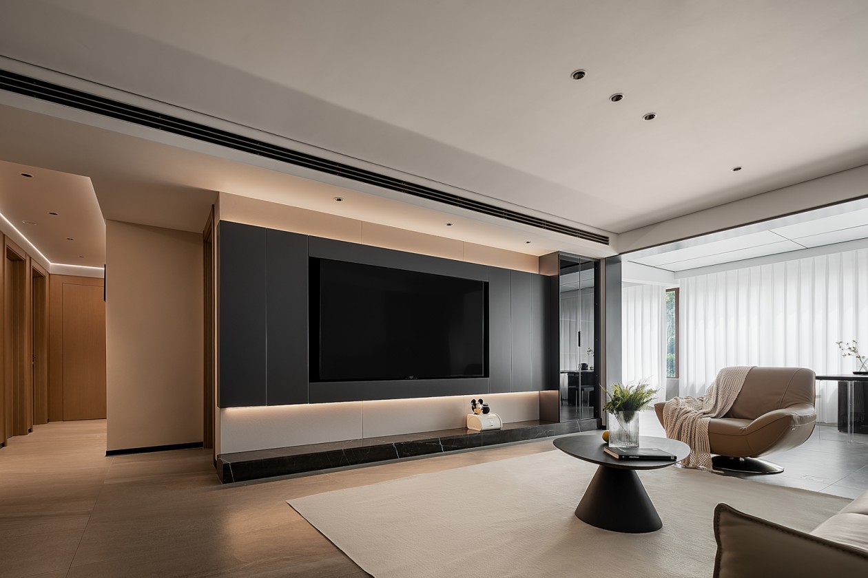 简洁有力 静默无声