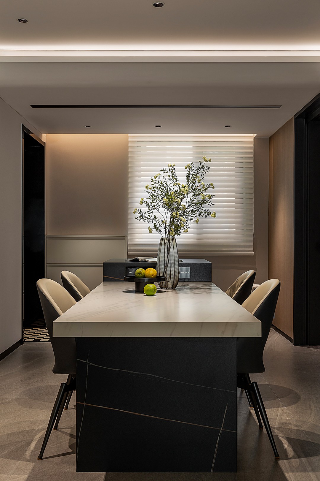 简洁有力 静默无声