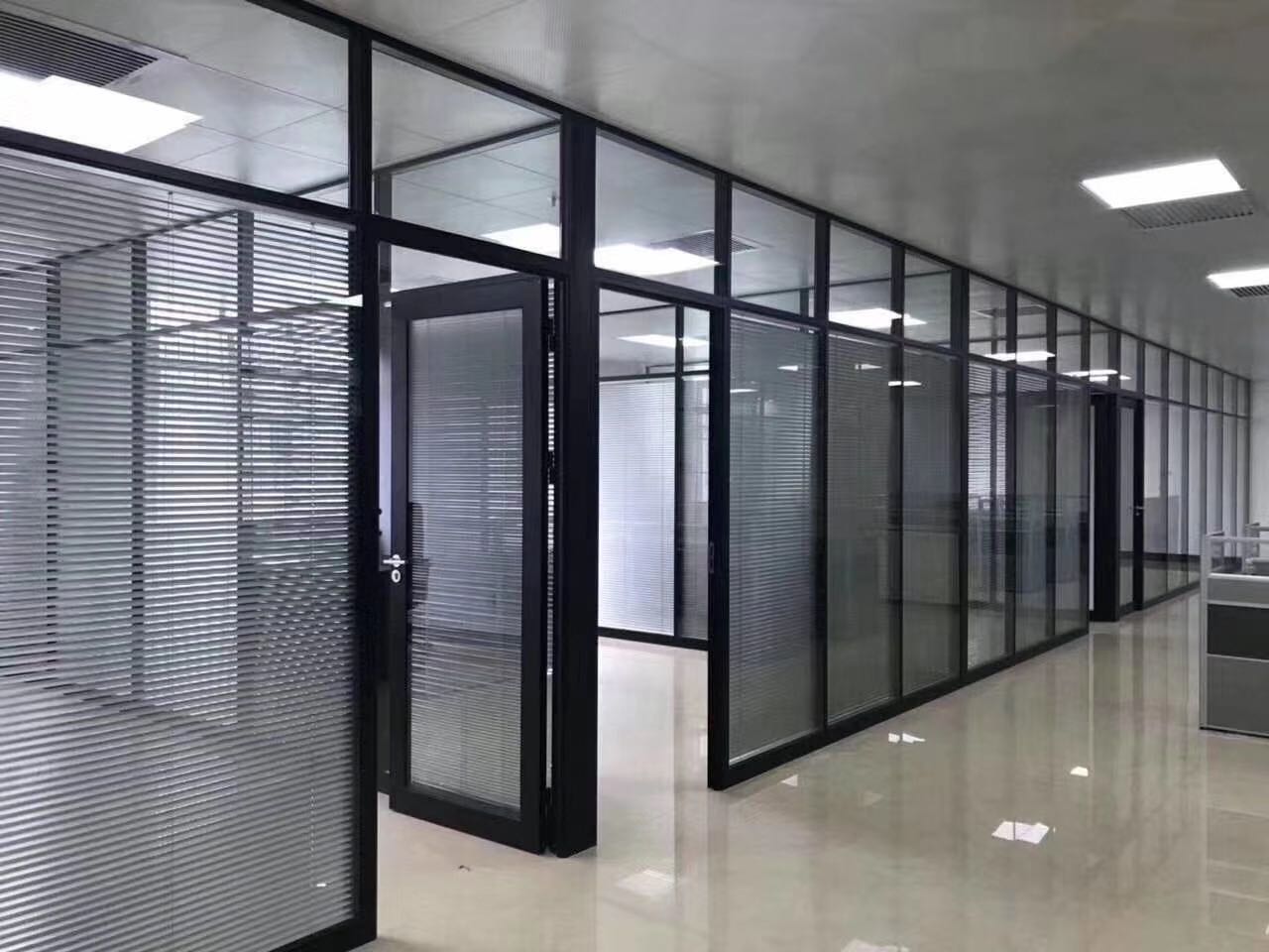 玻璃隔断