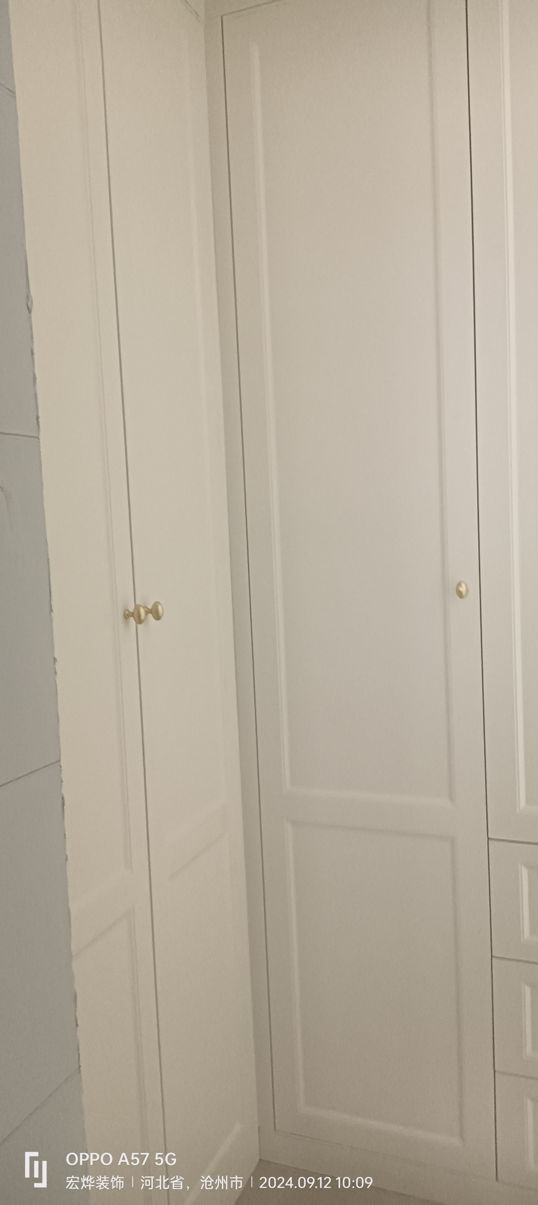 简美装修，风格以简洁明快为主旨，摒弃繁琐的装饰和冗余的家具，用精致的设计和实用的功能，打造，工地现场