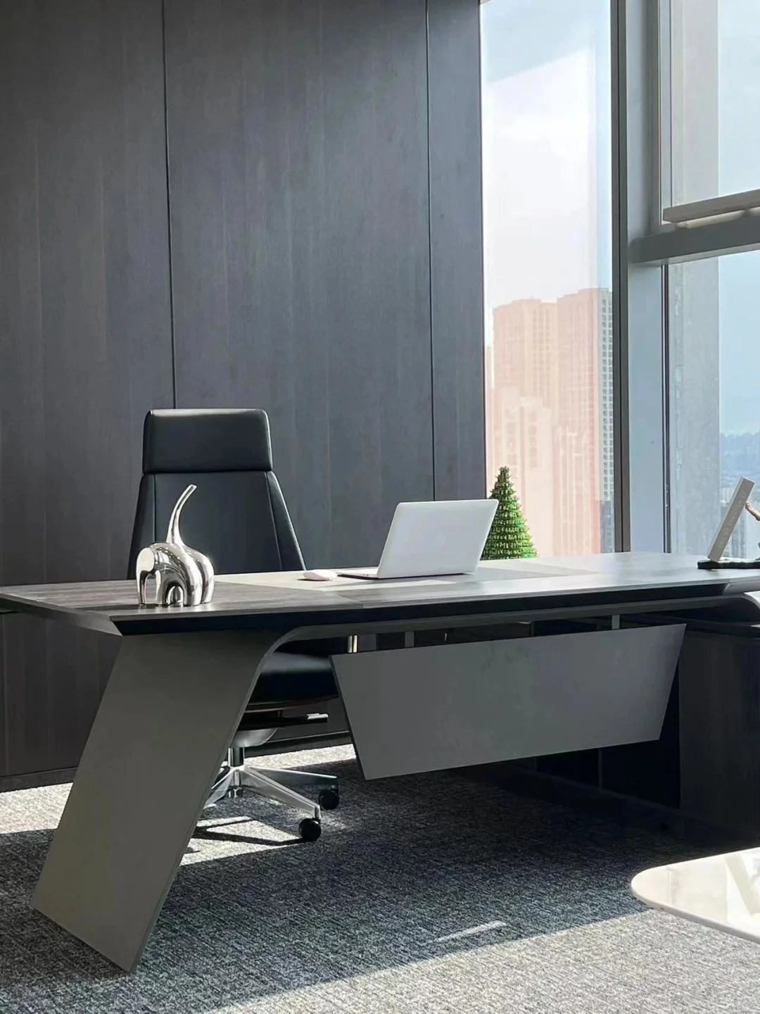 高端办公室装修设计案例分享