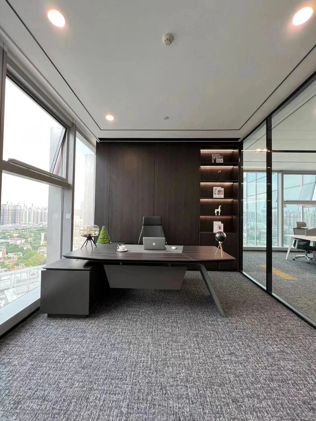 高端办公室装修设计案例分享