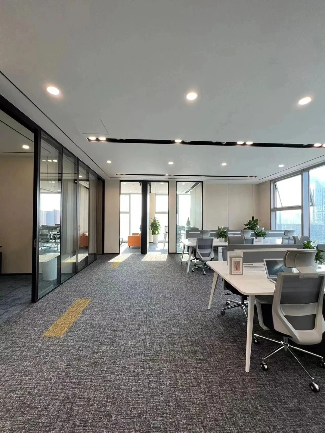 高端办公室装修设计案例分享