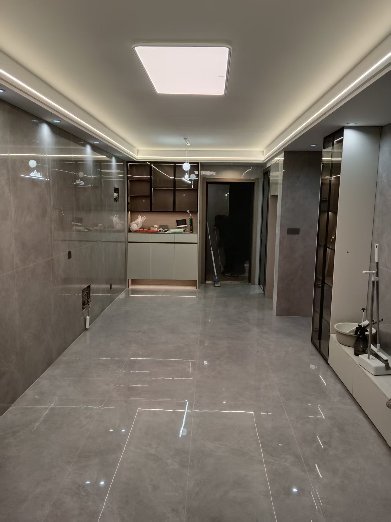 盛悦天宸 全瓷砖上墙装修效果 业主非常满意 入住感 永久的新房子 好打理 上档次