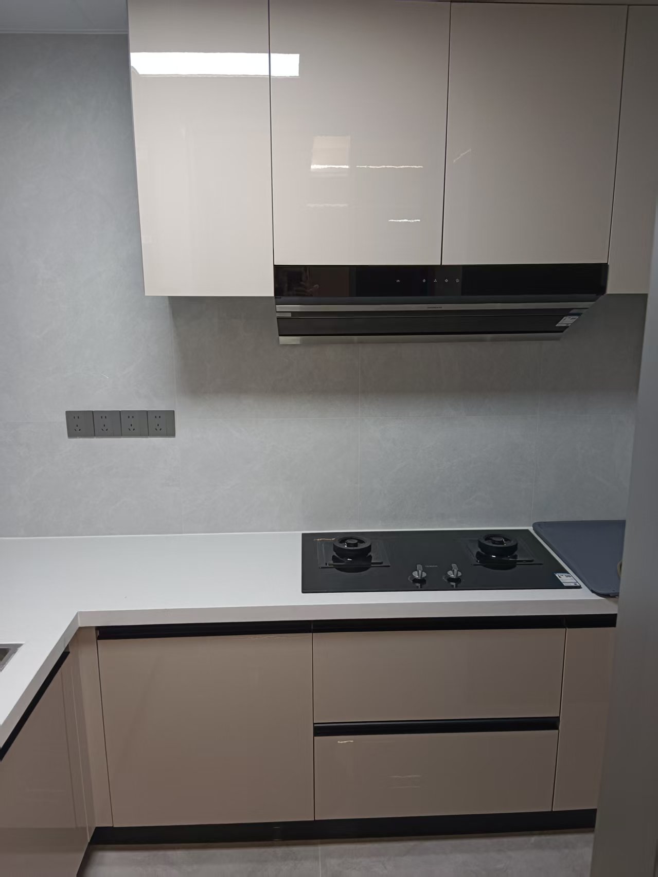 盛悦天宸 全瓷砖上墙装修效果 业主非常满意 入住感 永久的新房子 好打理 上档次