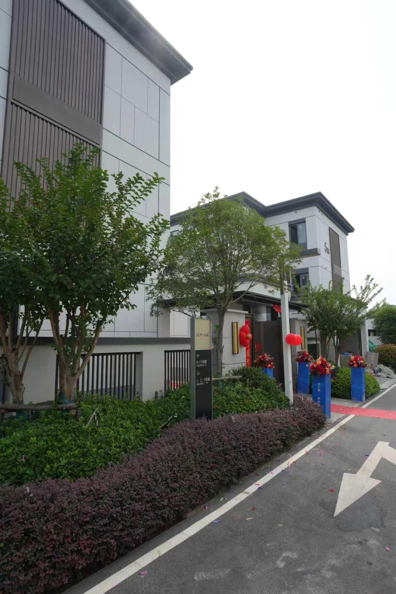 安居一号320平方原木极简