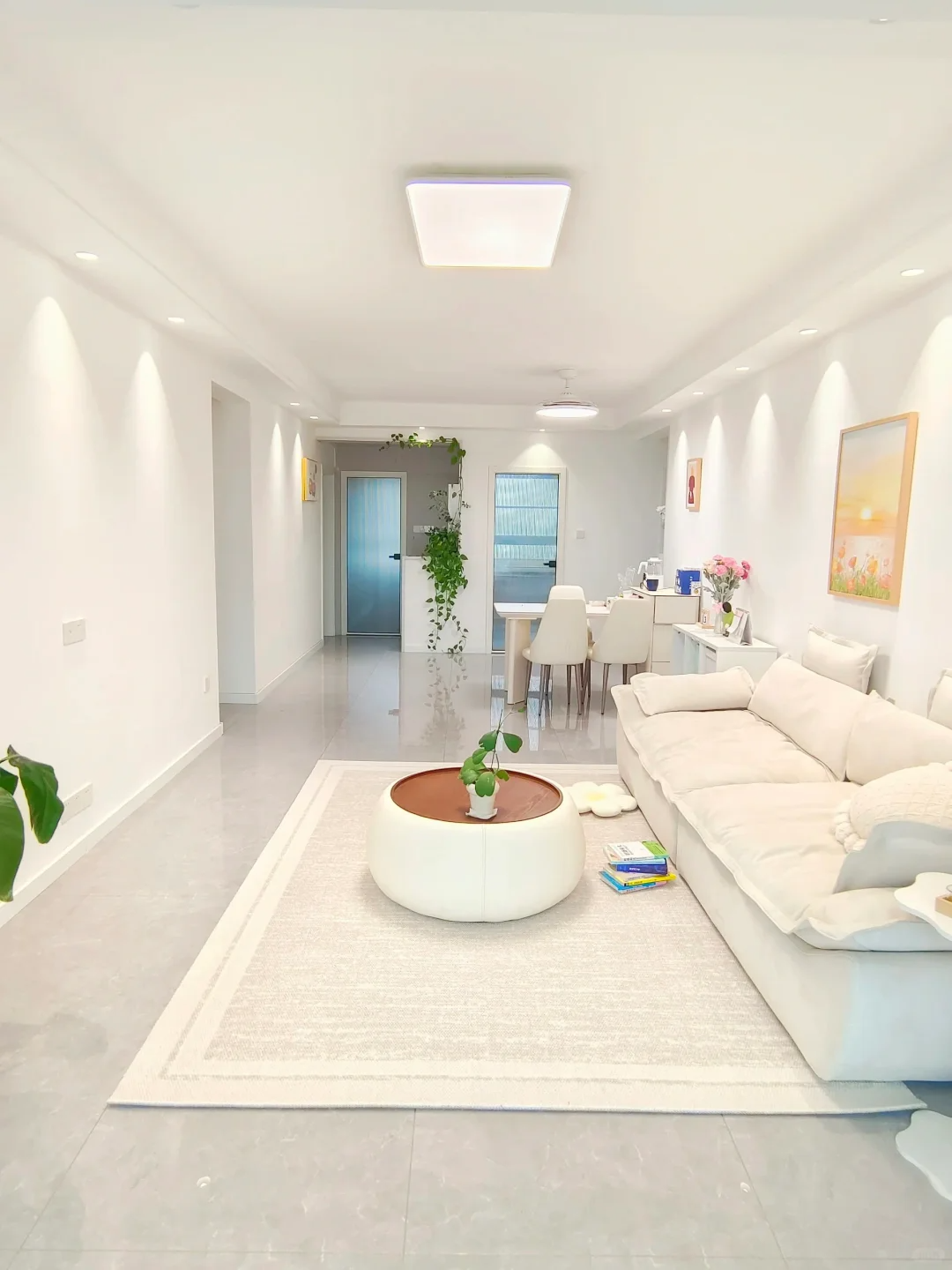 油漆工完工案例分享 ，穷装，简单刮个大白墙！