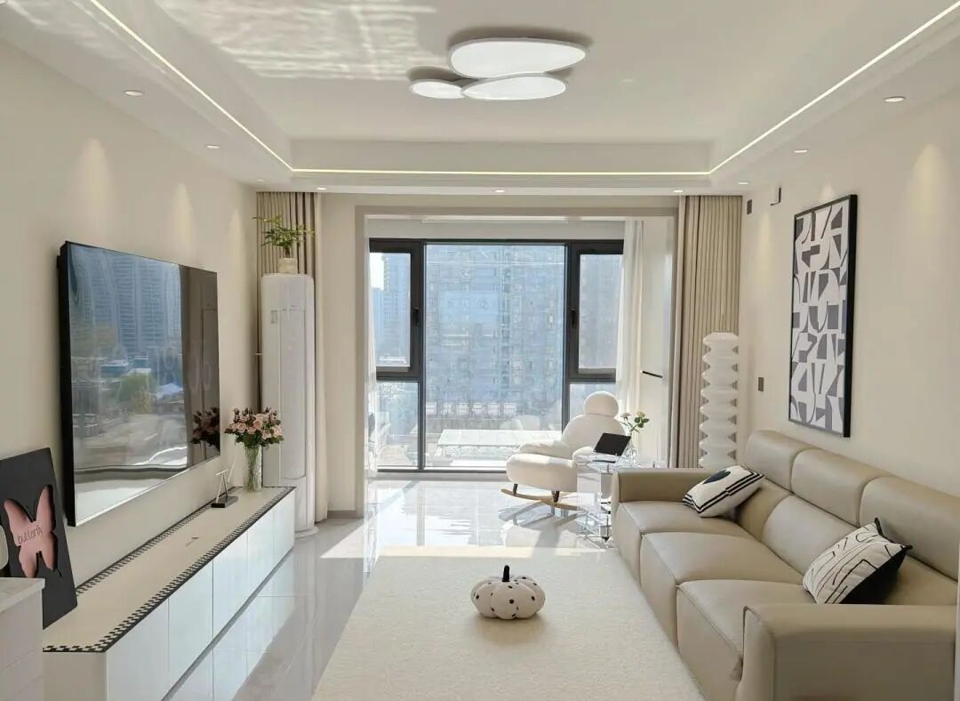 《现代简约风，打造舒适家居空间》