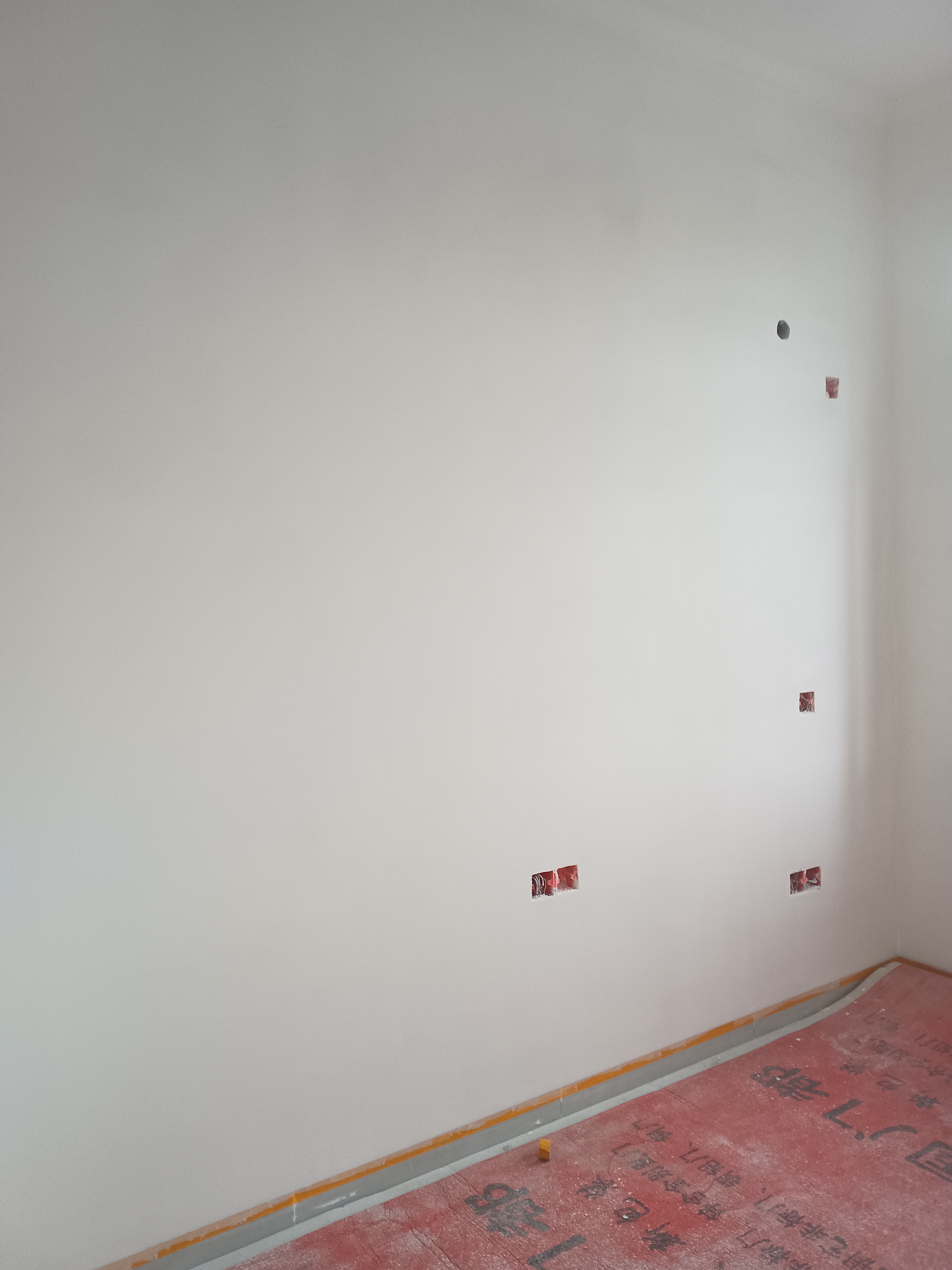 农村自建别墅第一遍油漆施工及外墙漆施工