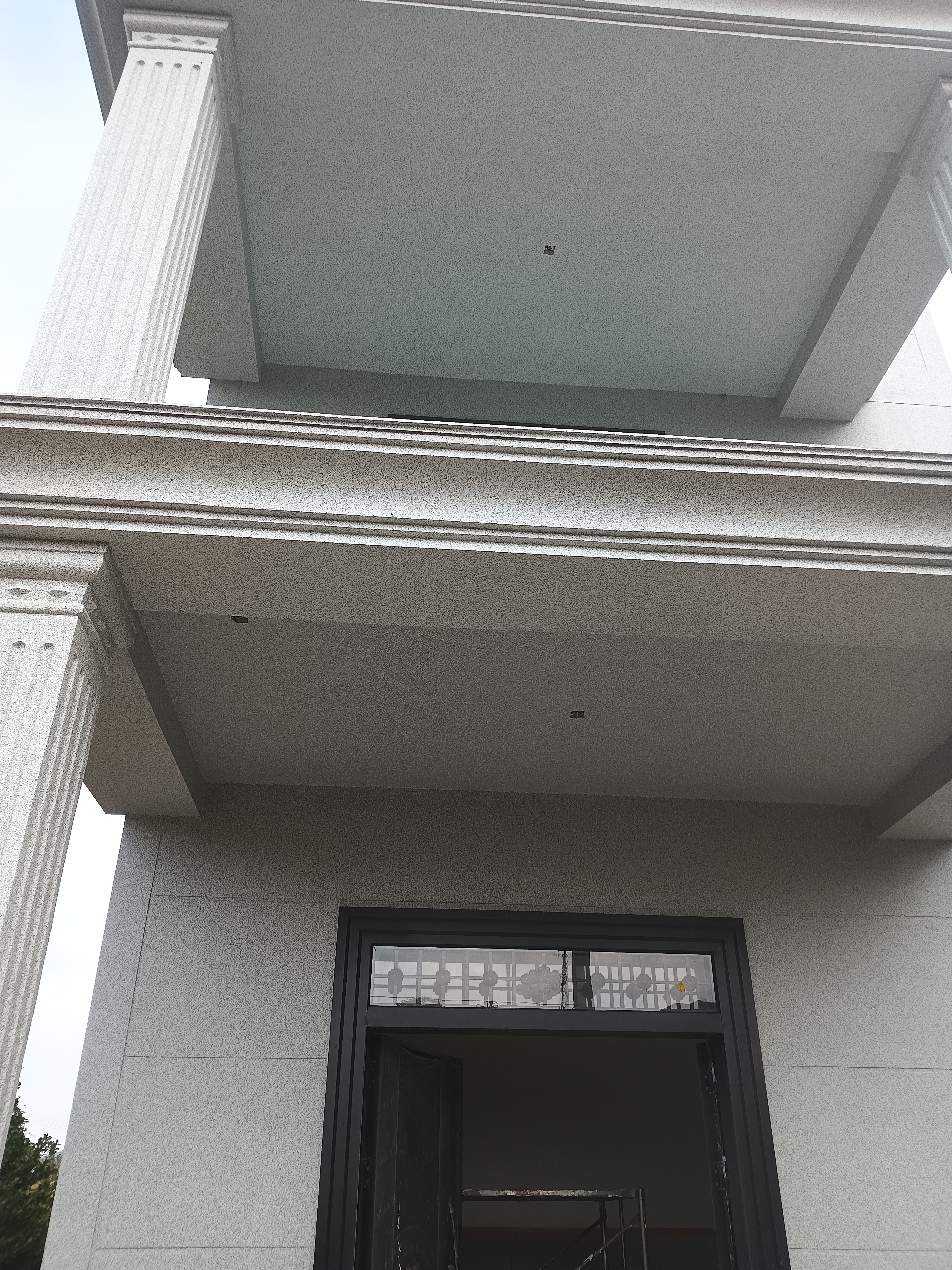 农村自建别墅第一遍油漆施工及外墙漆施工