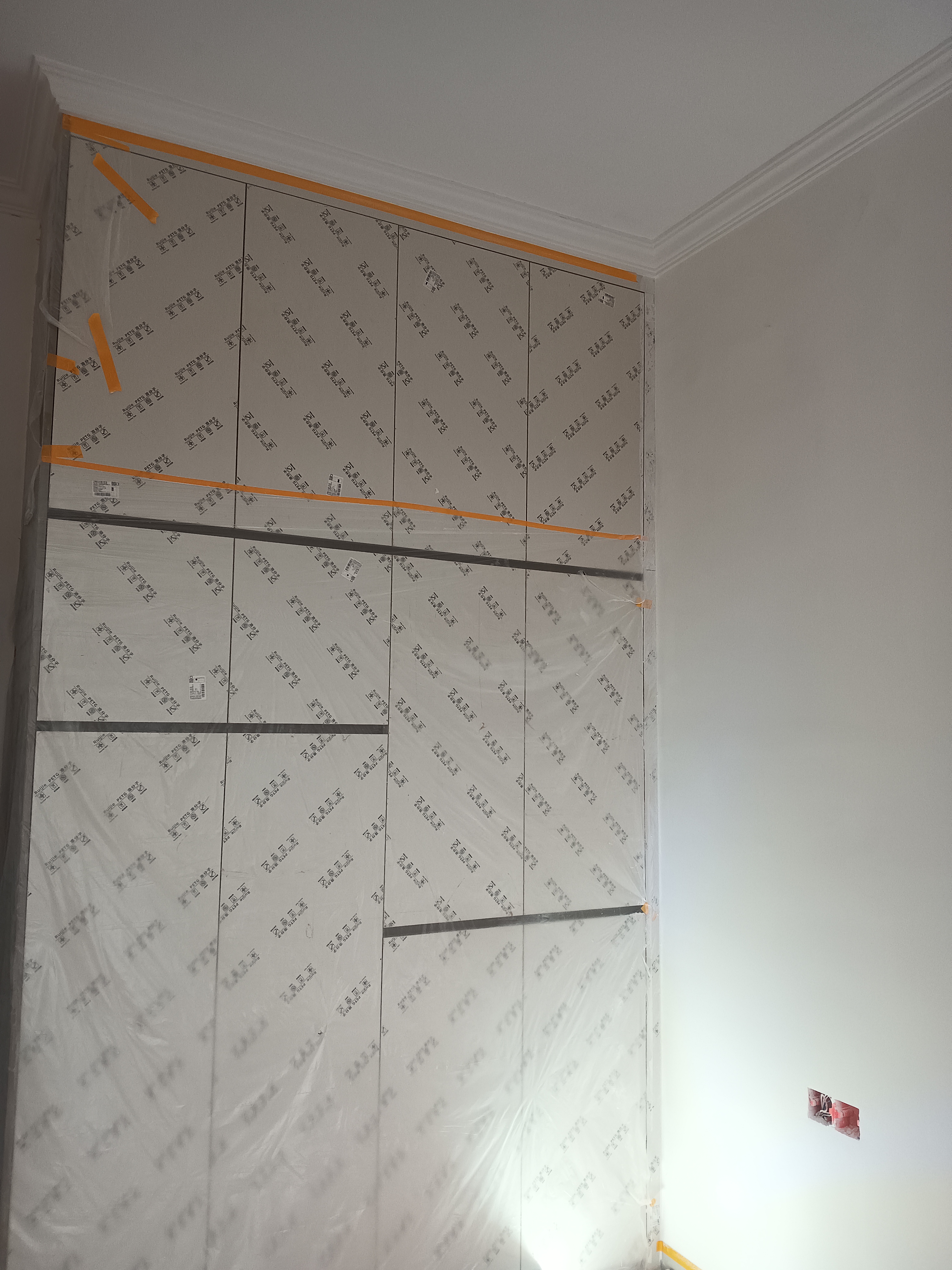 农村自建别墅第一遍油漆施工及外墙漆施工