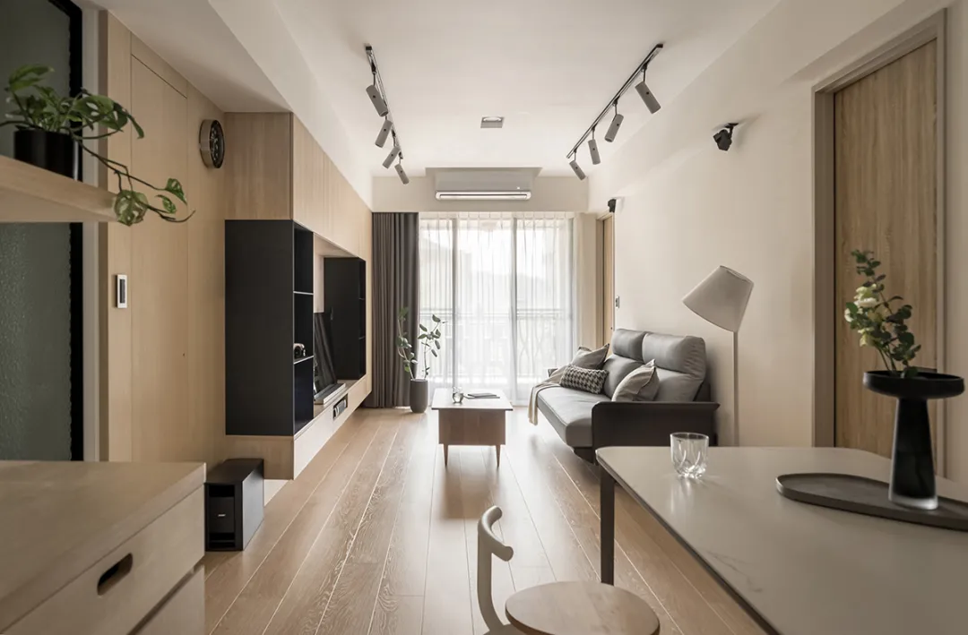 73㎡北欧风小户型，全屋大白墙+木质家具，干净又清爽