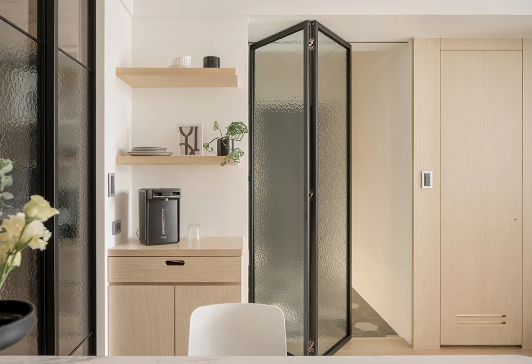 73㎡北欧风小户型，全屋大白墙+木质家具，干净又清爽