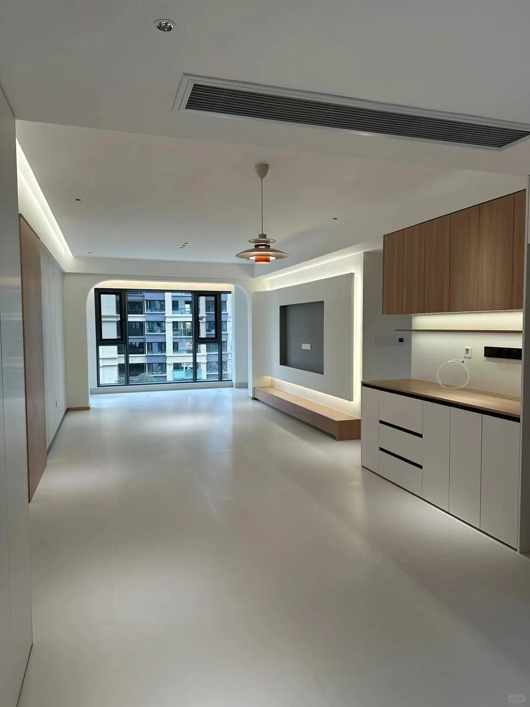 130平油漆工完工照 话说的再好。效果图做的再好，要能落地才行！