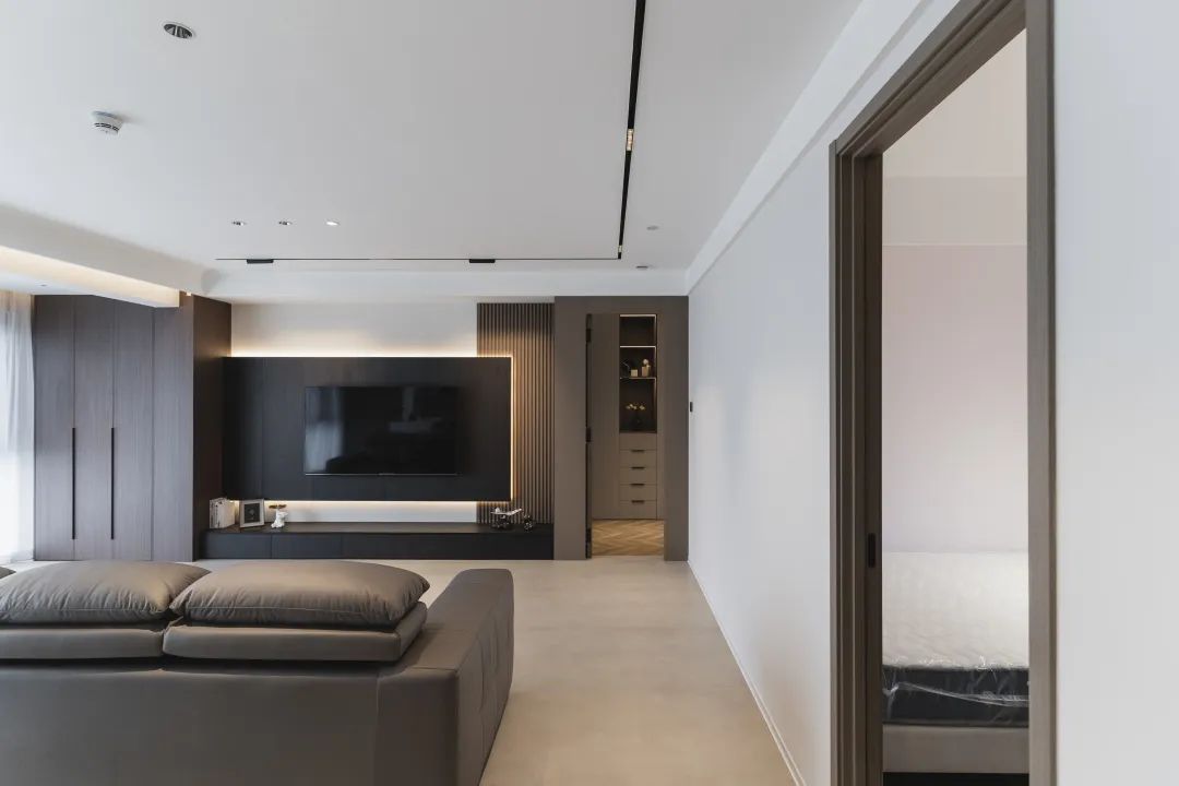  167㎡意式极简：横厅布局+大平层户型，放慢节奏享慢生活！