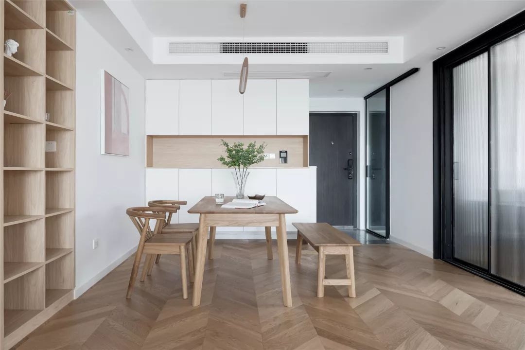 140㎡现代简约，简单装修要档次，设计细节需精致！