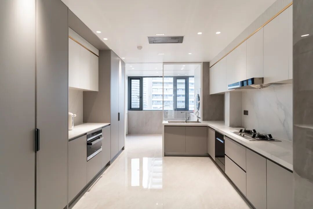  288㎡现代风格：空间流动与光影交织，现代大平层的极致简约！