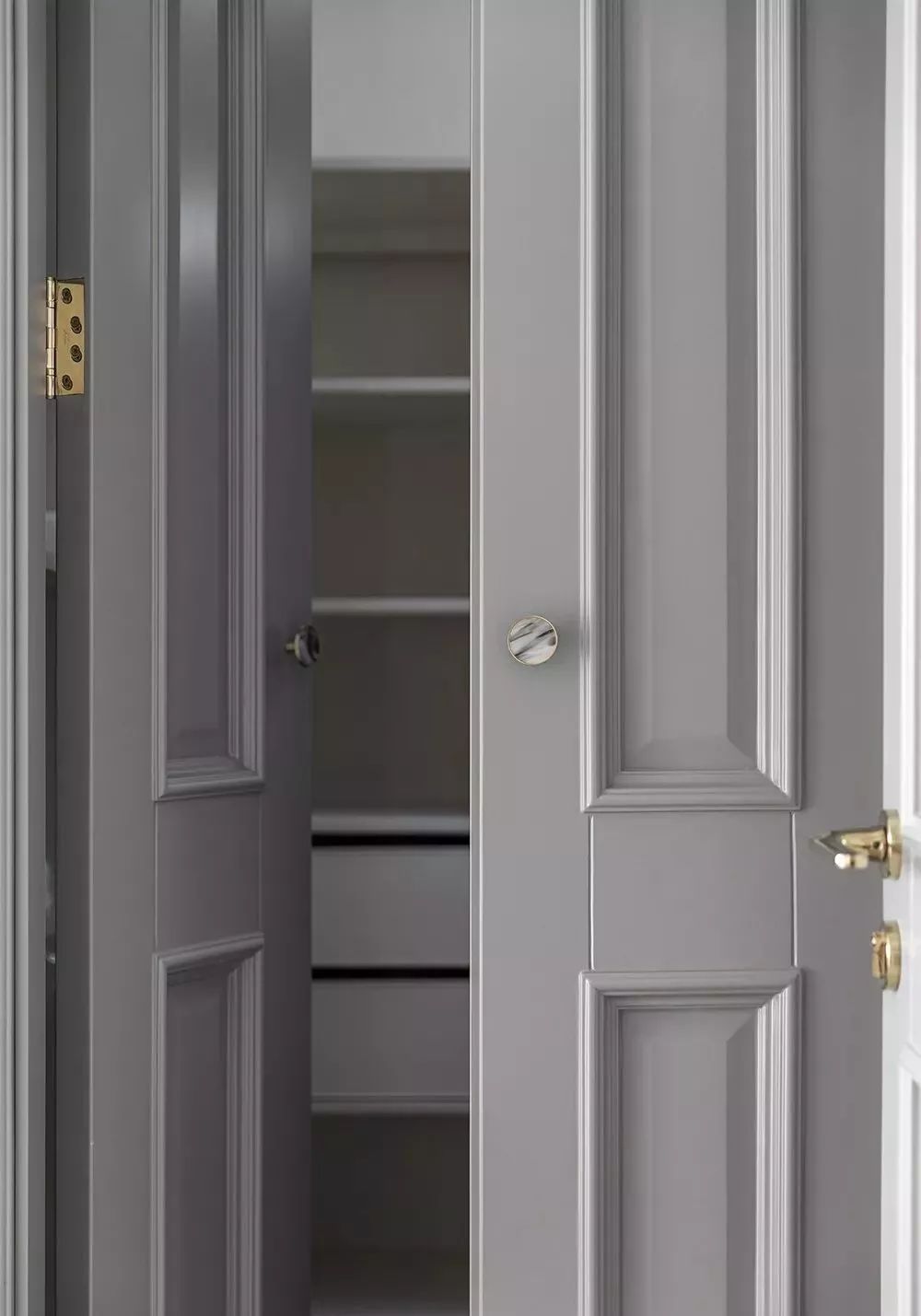 89㎡现代欧式混搭风，优雅经典蓝搭配，亲朋好友都说美爆了！