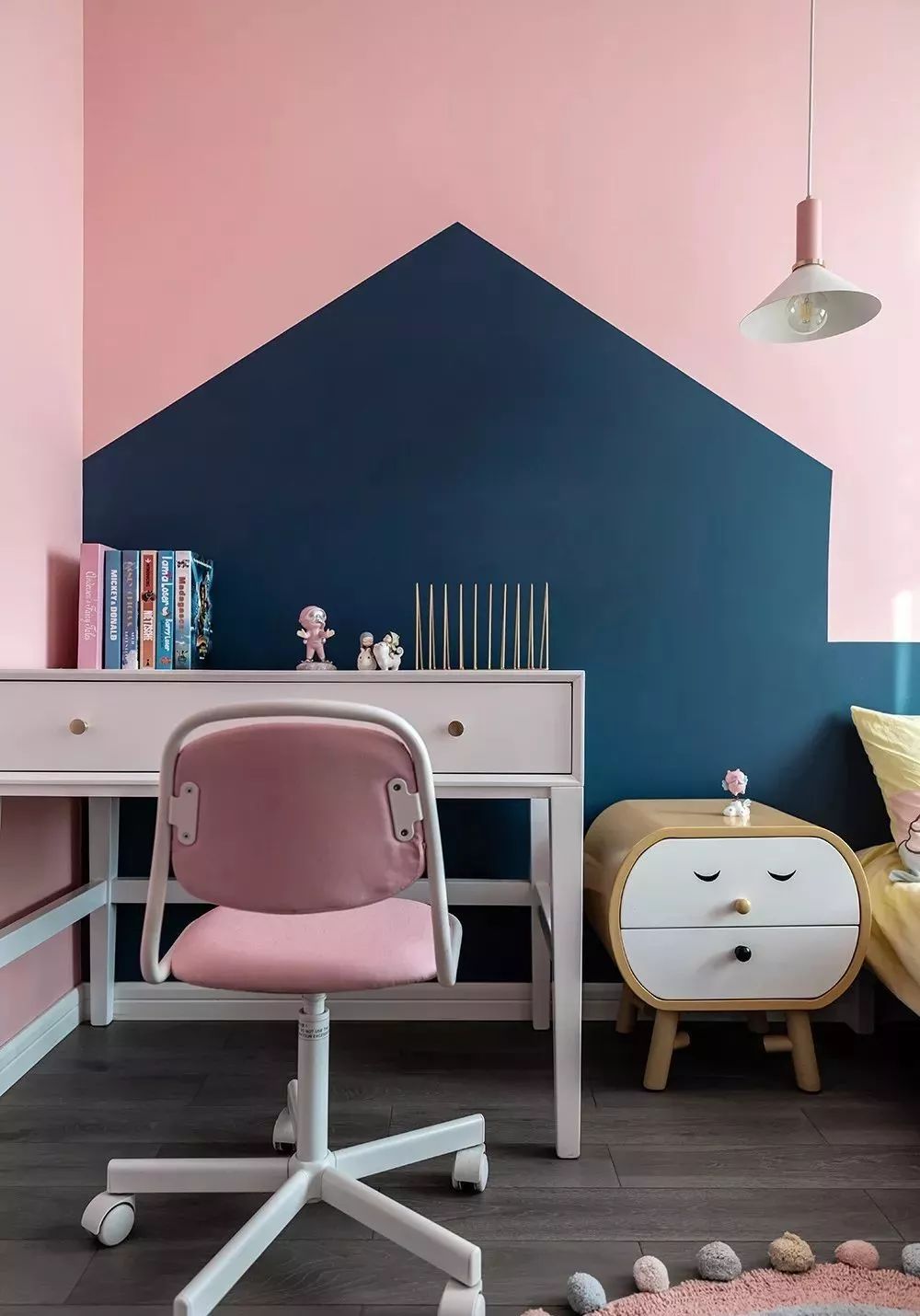 89㎡现代欧式混搭风，优雅经典蓝搭配，亲朋好友都说美爆了！