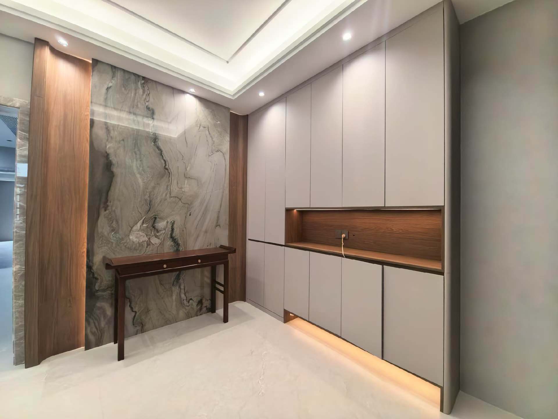 高埗颐龙湾小区200方