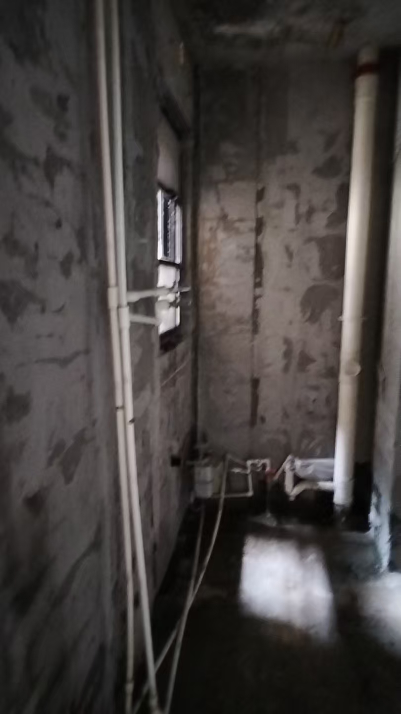 专业家装拆除｜旧房翻新砸墙